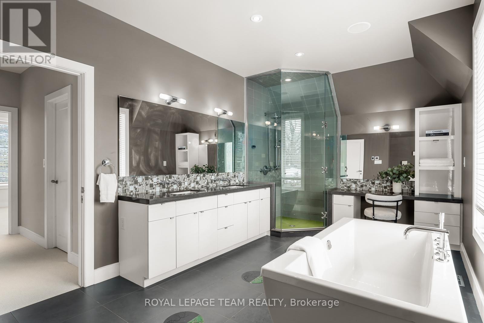 250 Sandridge Road, Ottawa, Ontario  K1L 5A2 - Photo 29 - X13719186