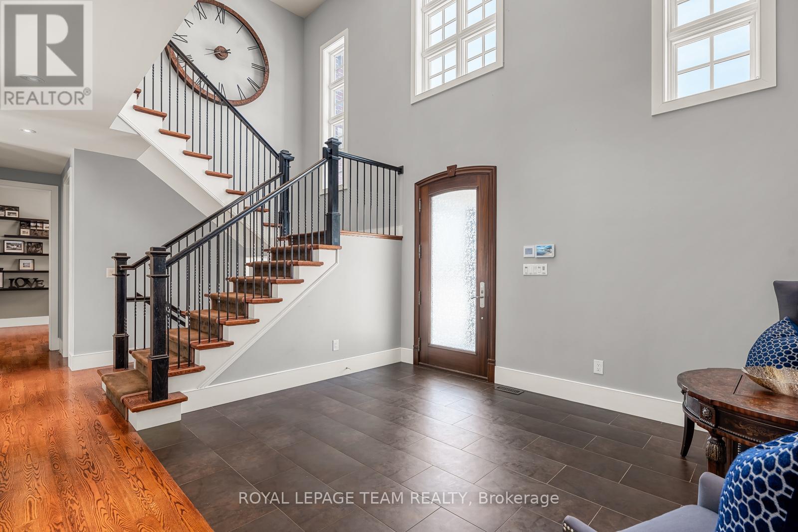 250 Sandridge Road, Ottawa, Ontario  K1L 5A2 - Photo 4 - X13719186