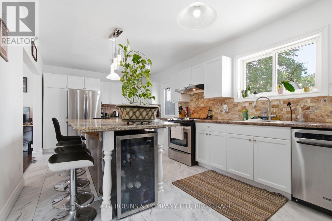 54 Clifford Avenue, Welland, Ontario  L3C 2G1 - Photo 17 - X13719084