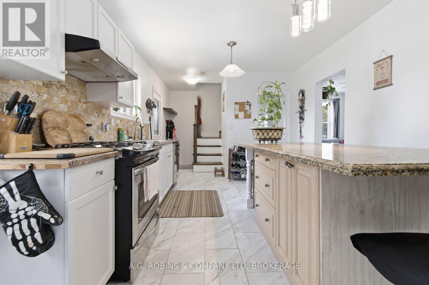 54 Clifford Avenue, Welland, Ontario  L3C 2G1 - Photo 18 - X13719084
