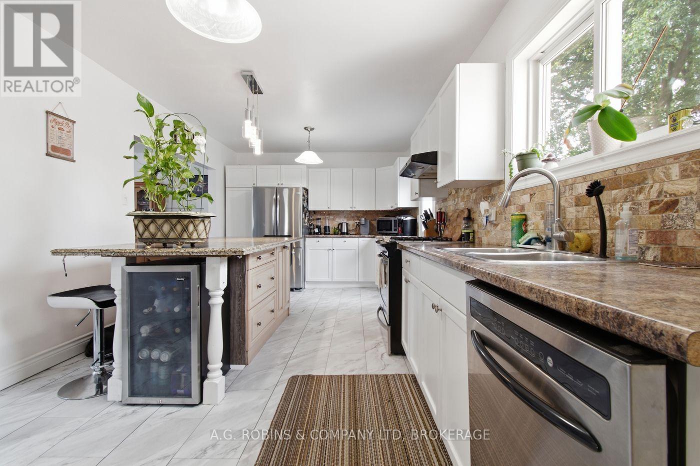 54 Clifford Avenue, Welland, Ontario  L3C 2G1 - Photo 19 - X13719084