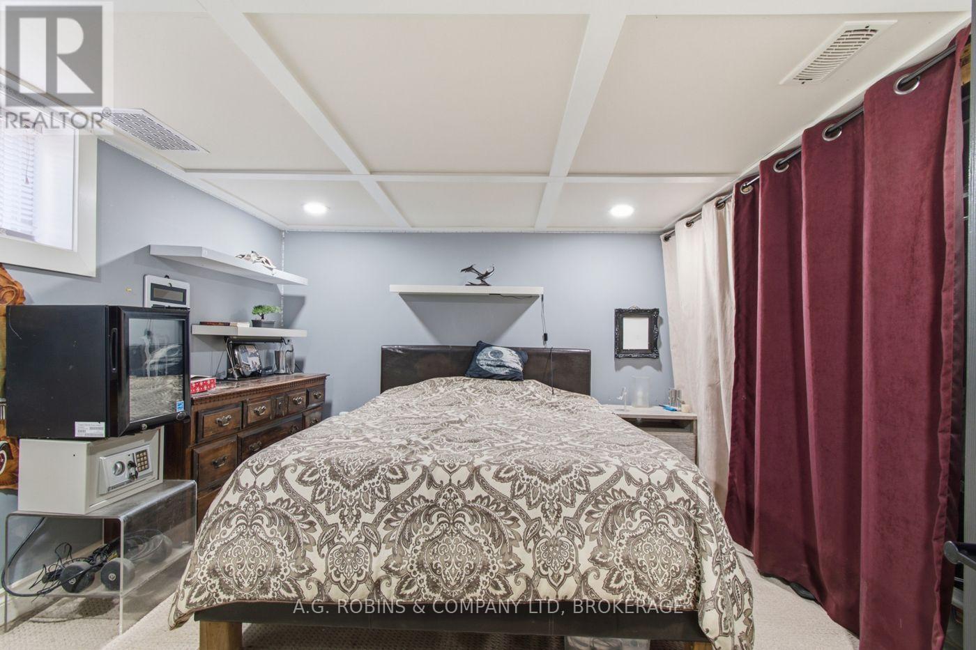 54 Clifford Avenue, Welland, Ontario  L3C 2G1 - Photo 33 - X13719084