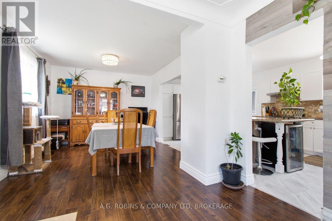 54 Clifford Avenue, Welland, Ontario  L3C 2G1 - Photo 6 - X13719084