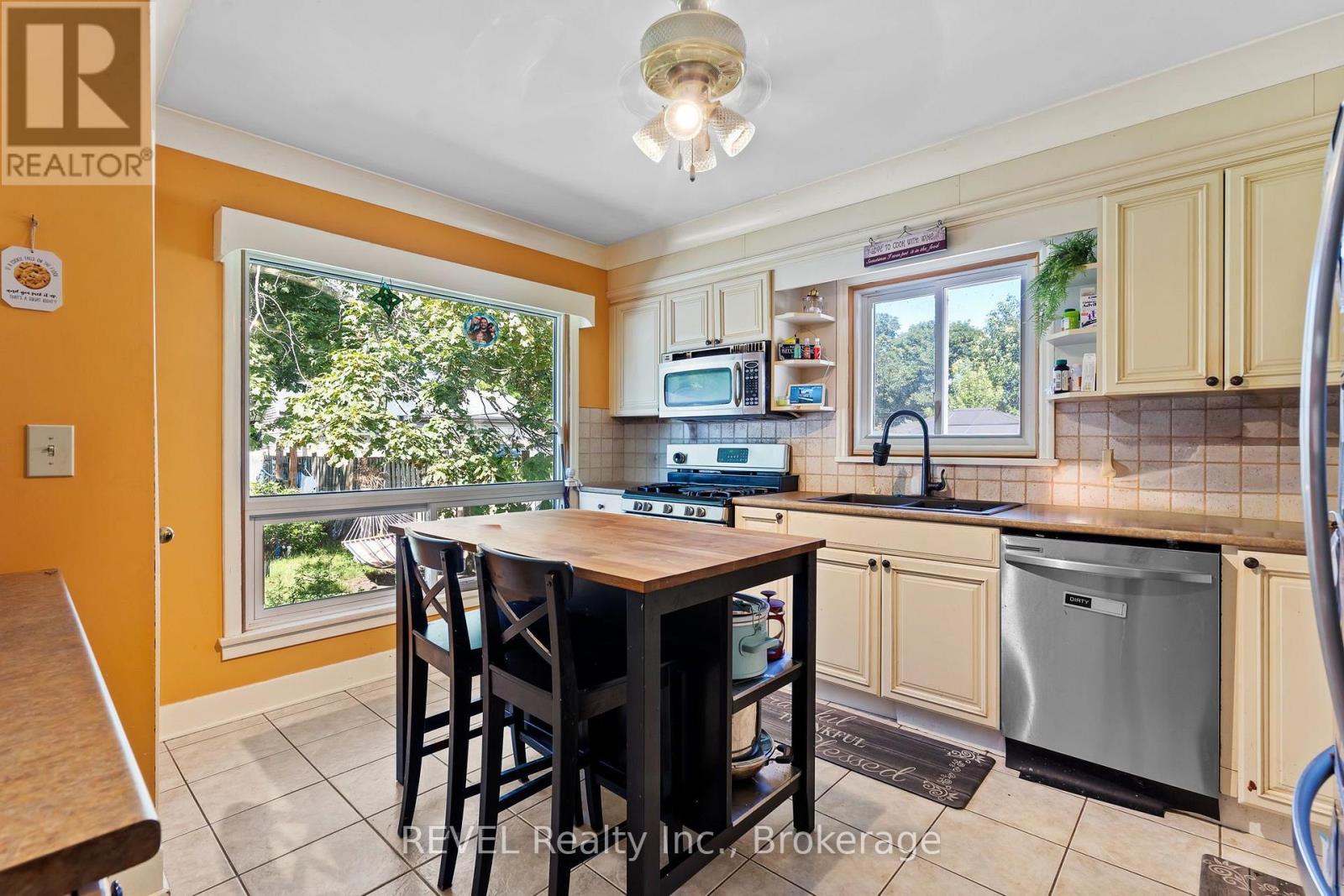 15 Duncan Drive, St. Catharines, Ontario  L2N 3N8 - Photo 7 - X13719114