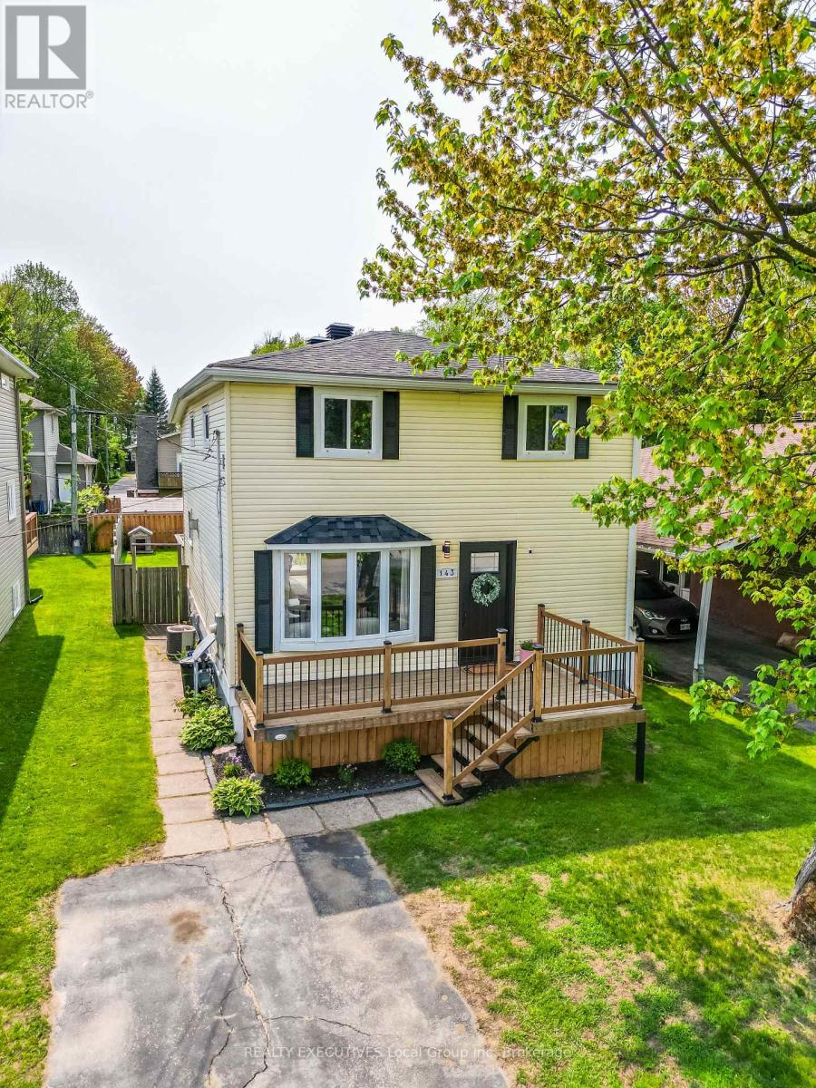 143 Whitney Avenue, North Bay, Ontario  P1A 1Y7 - Photo 2 - X13718978