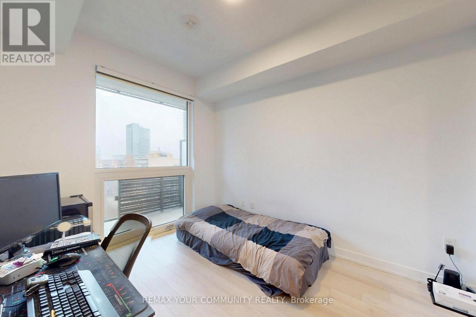 1001 - 39 Roehampton Avenue, Toronto, Ontario  M4P 0G1 - Photo 11 - C13719002