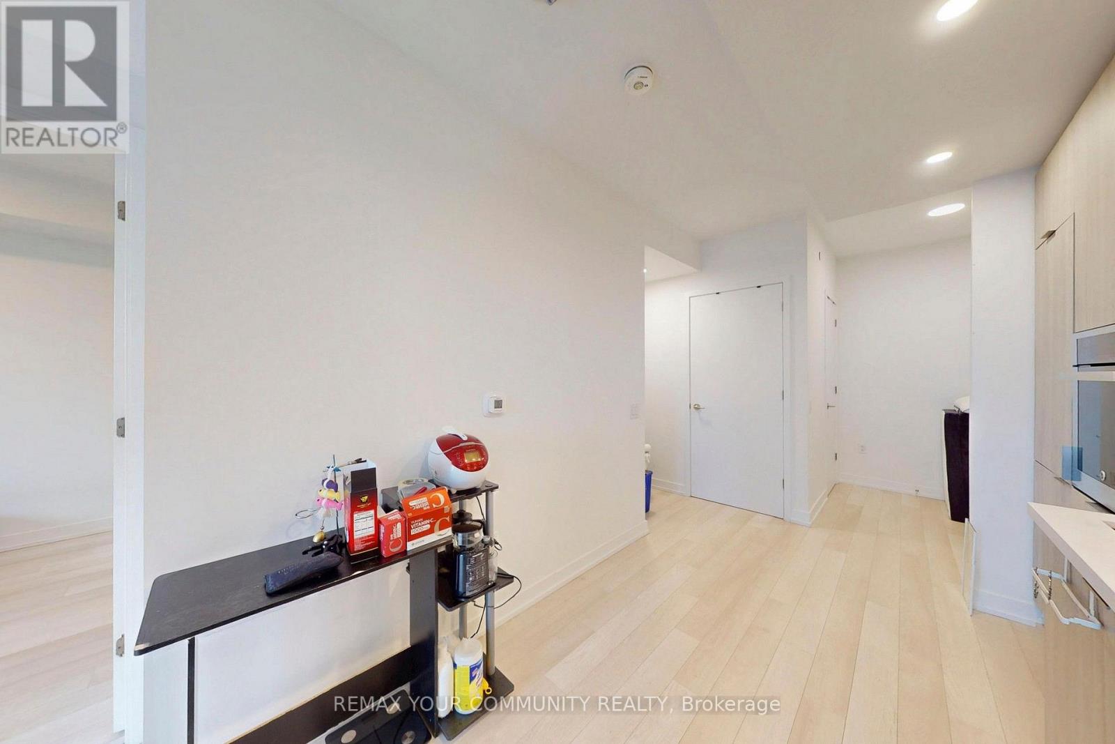 1001 - 39 Roehampton Avenue, Toronto, Ontario  M4P 0G1 - Photo 5 - C13719002