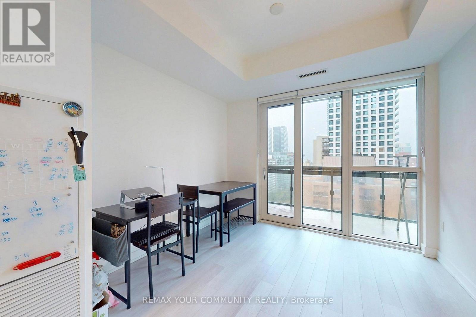 1001 - 39 Roehampton Avenue, Toronto, Ontario  M4P 0G1 - Photo 7 - C13719002