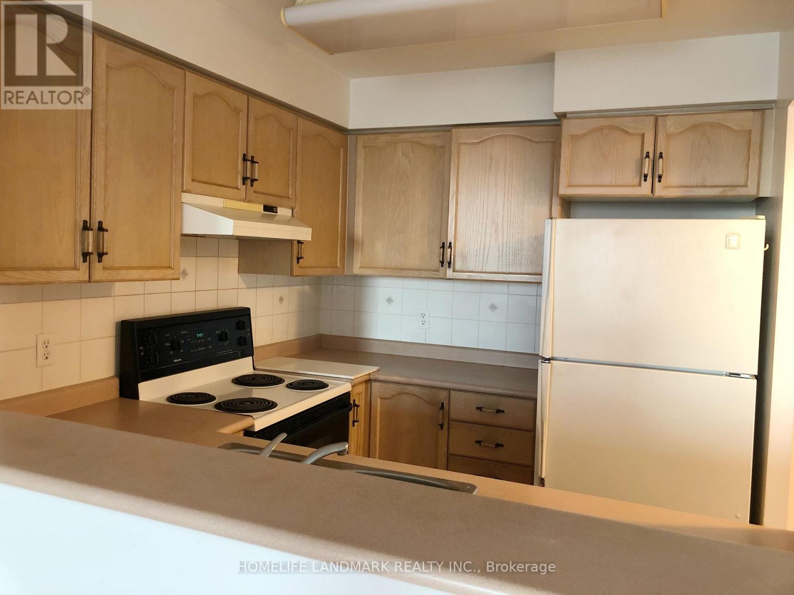 1001 - 18 Pemberton Avenue, Toronto, Ontario  M2M 4K9 - Photo 5 - C13719052