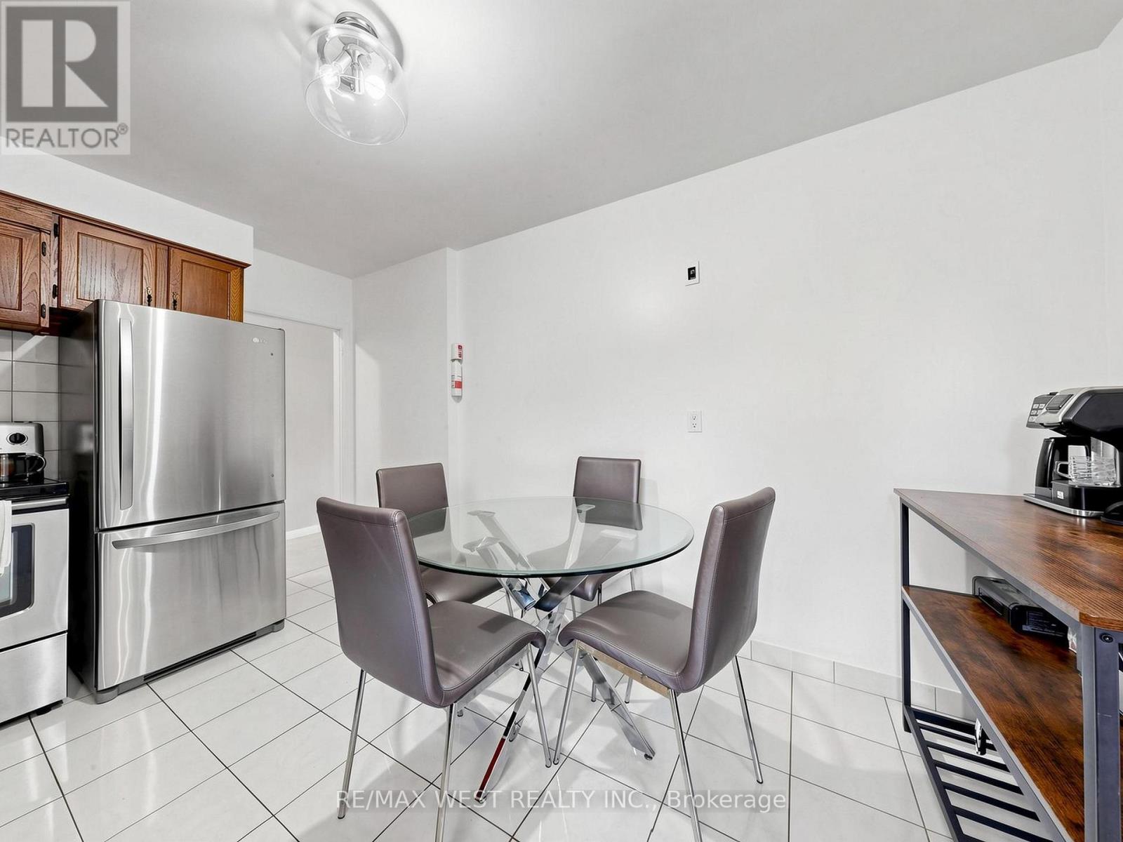 941 Willowdale Avenue, Toronto, Ontario  M2M 3C3 - Photo 14 - C13719102