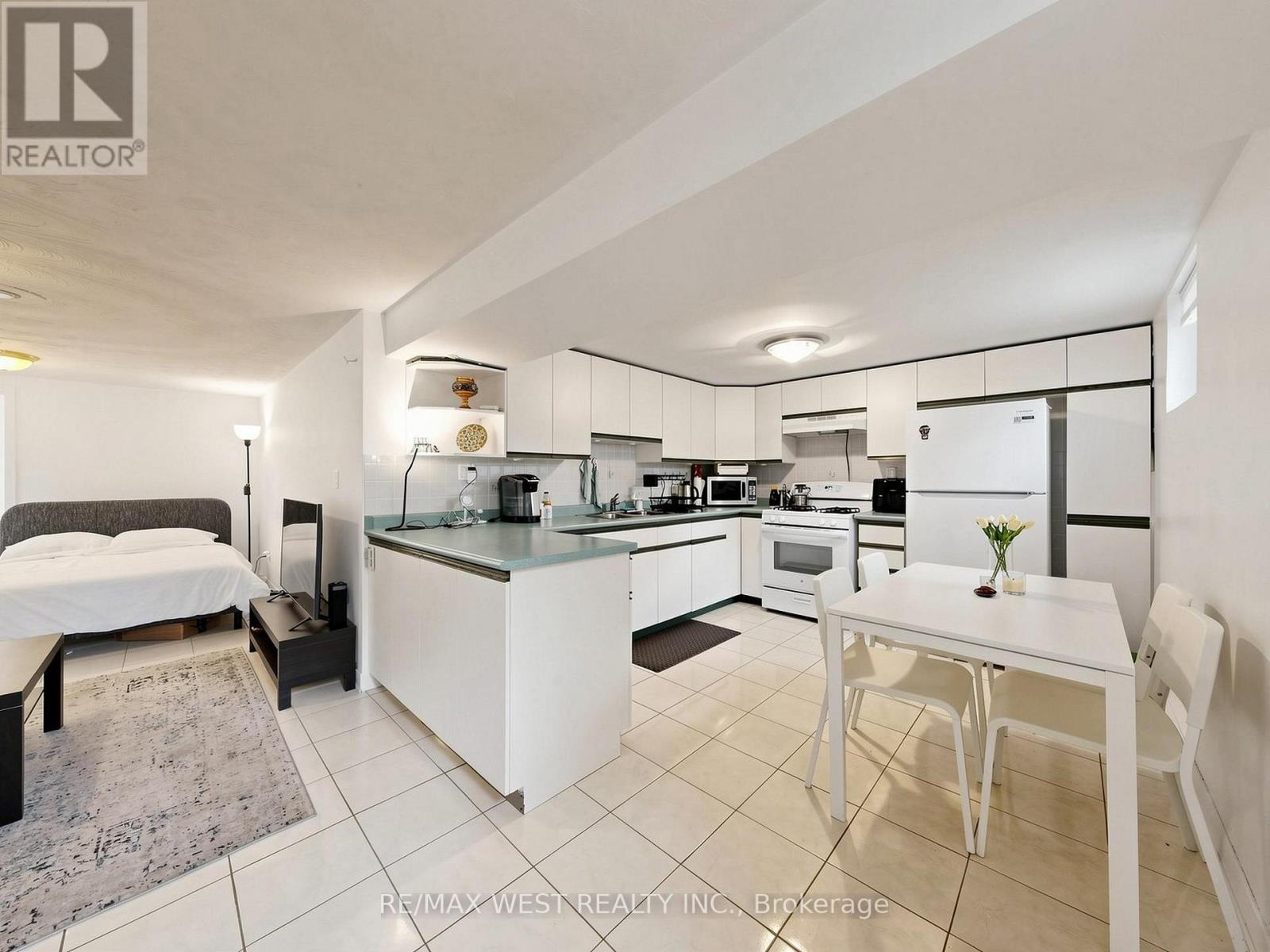 941 Willowdale Avenue, Toronto, Ontario  M2M 3C3 - Photo 31 - C13719102