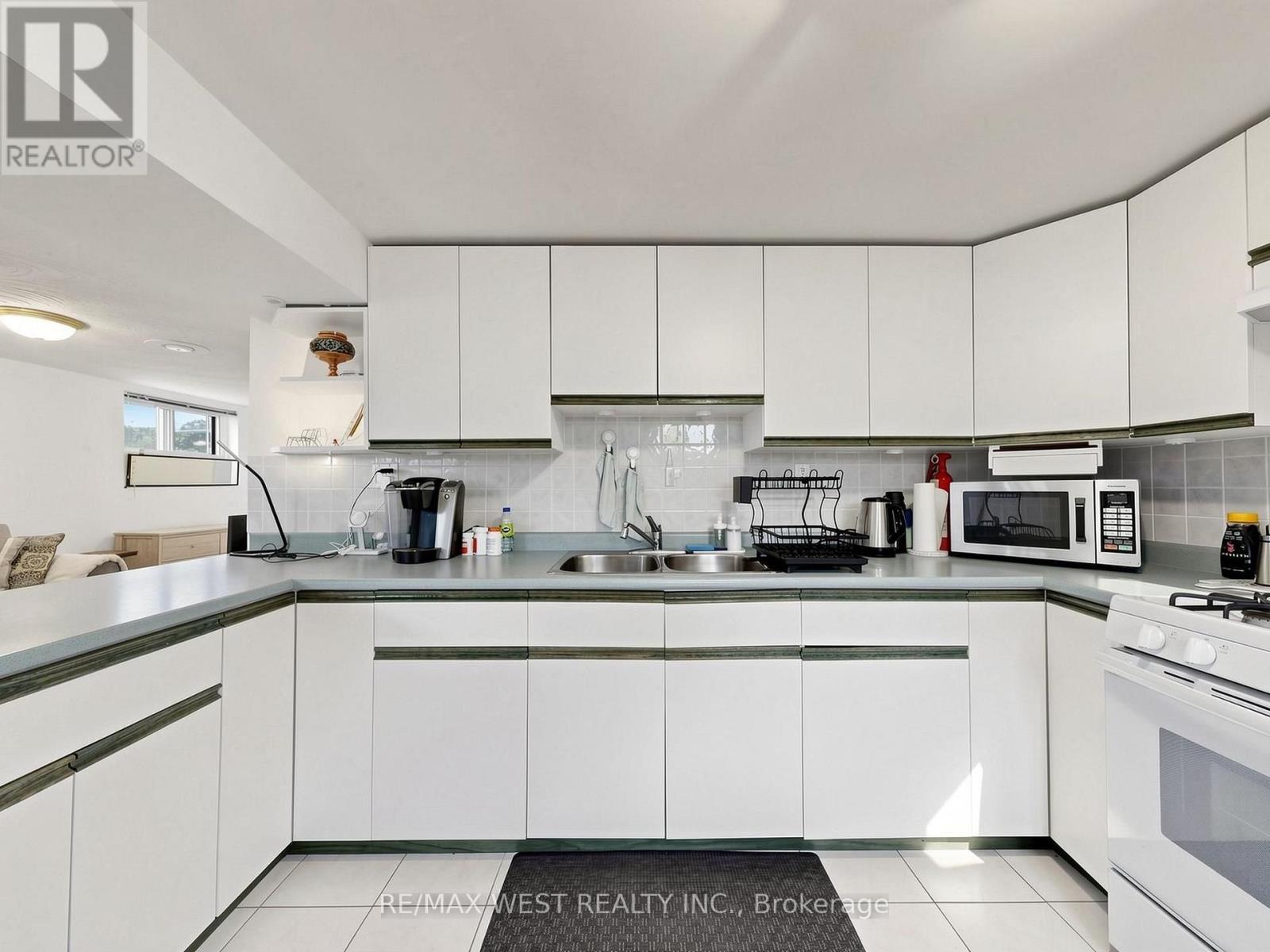 941 Willowdale Avenue, Toronto, Ontario  M2M 3C3 - Photo 33 - C13719102