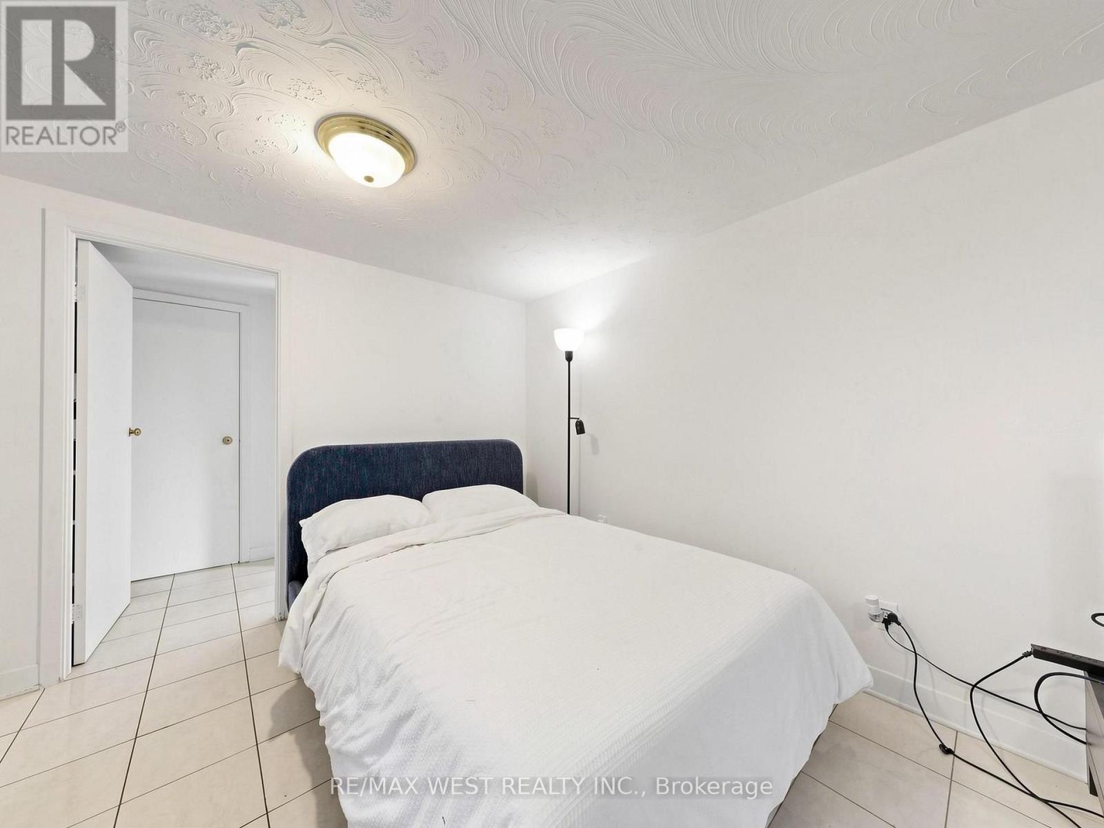 941 Willowdale Avenue, Toronto, Ontario  M2M 3C3 - Photo 35 - C13719102