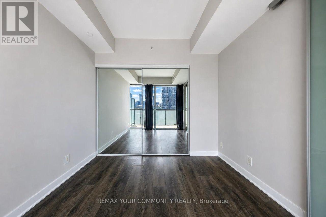 2711 - 15 Grenville Street, Toronto, Ontario  M4Y 0B9 - Photo 10 - C13719136