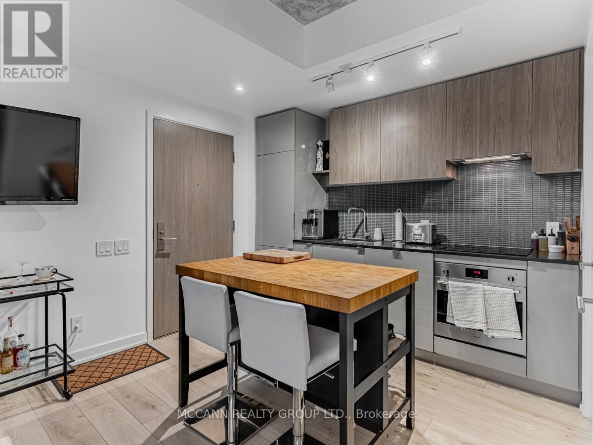 332 - 161 Roehampton Avenue, Toronto, Ontario  M4P 1P9 - Photo 7 - C13719168