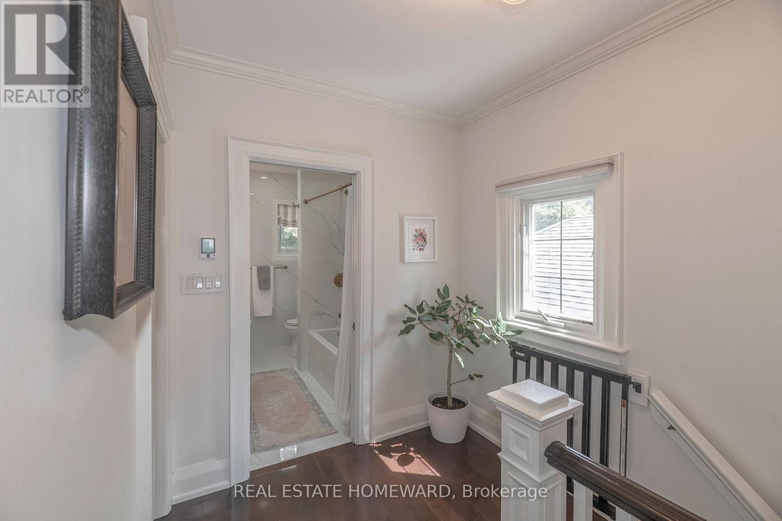53 Pepler Avenue, Toronto, Ontario  M4J 2Y7 - Photo 11 - E13718998