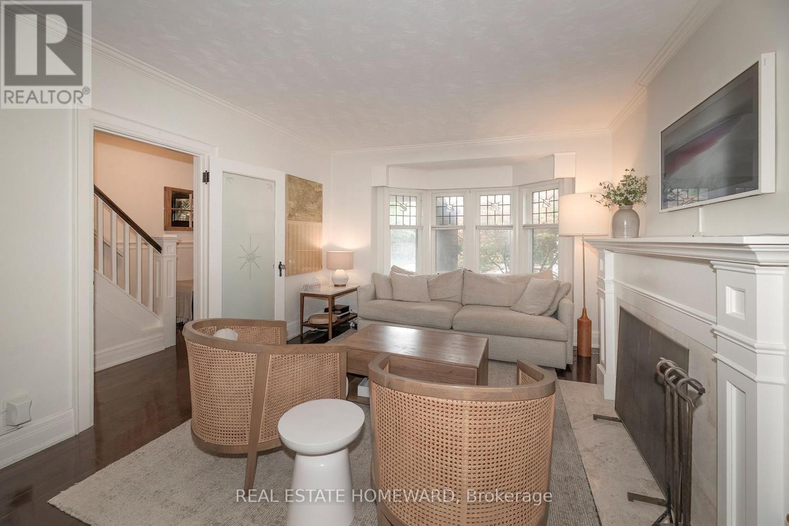 53 Pepler Avenue, Toronto, Ontario  M4J 2Y7 - Photo 7 - E13718998