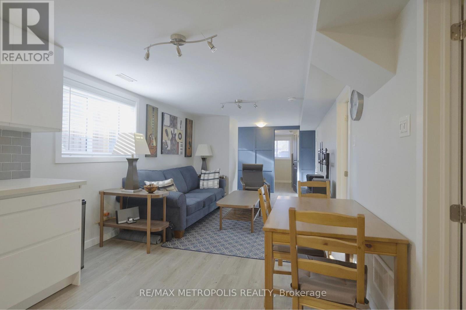 Lower - 1217 Norman Court, Oshawa, Ontario  L1H 7X2 - Photo 5 - E13719042