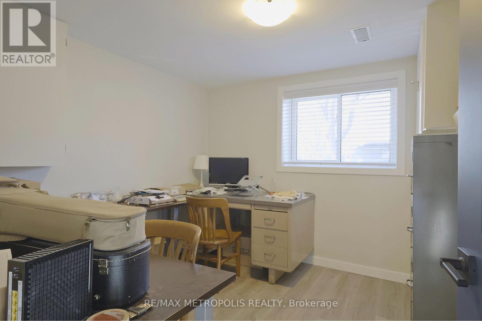 Lower - 1217 Norman Court, Oshawa, Ontario  L1H 7X2 - Photo 7 - E13719042