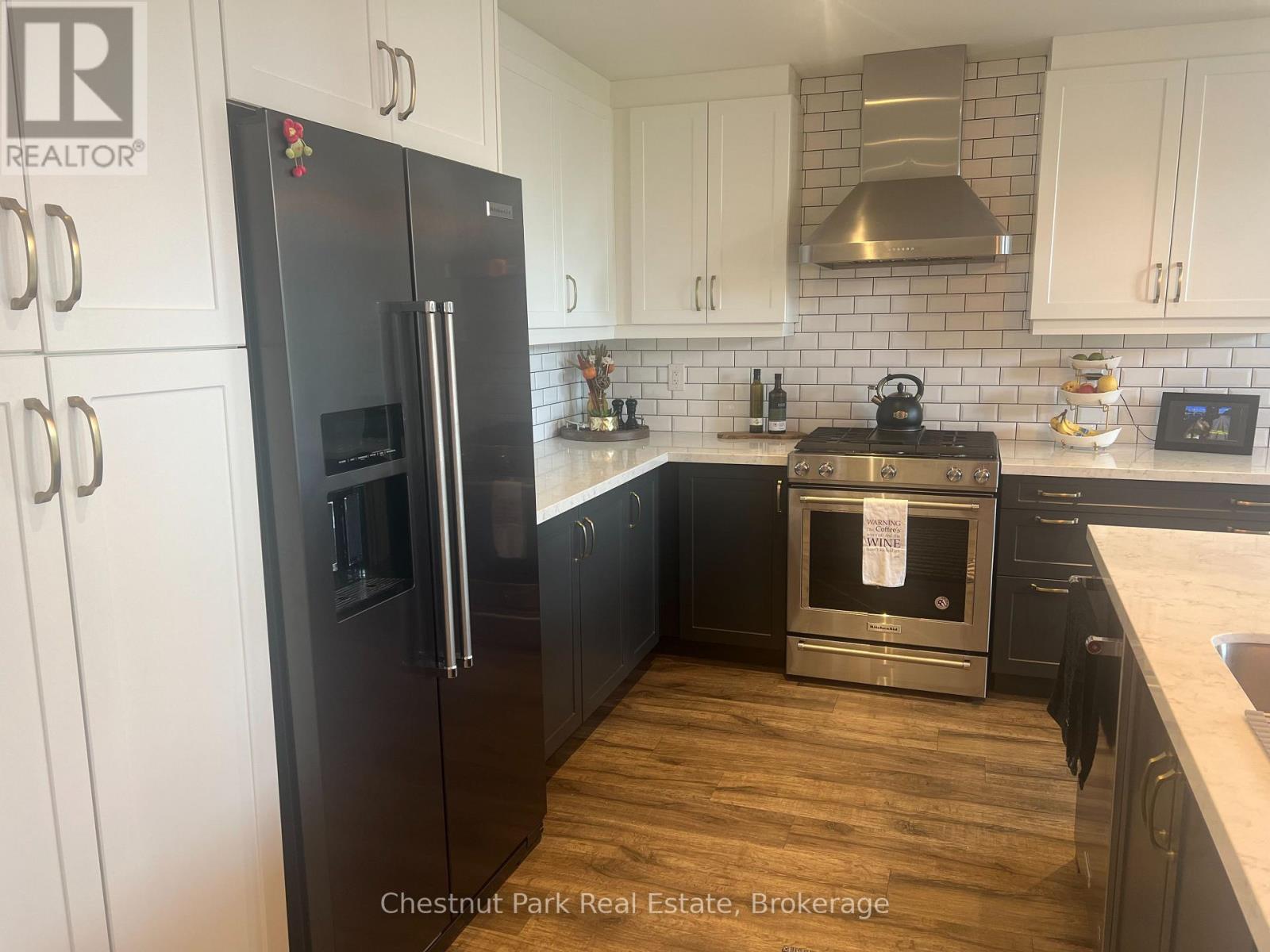 22 Kennedy Avenue, Collingwood, Ontario  L9Y 0Z5 - Photo 10 - S13719124