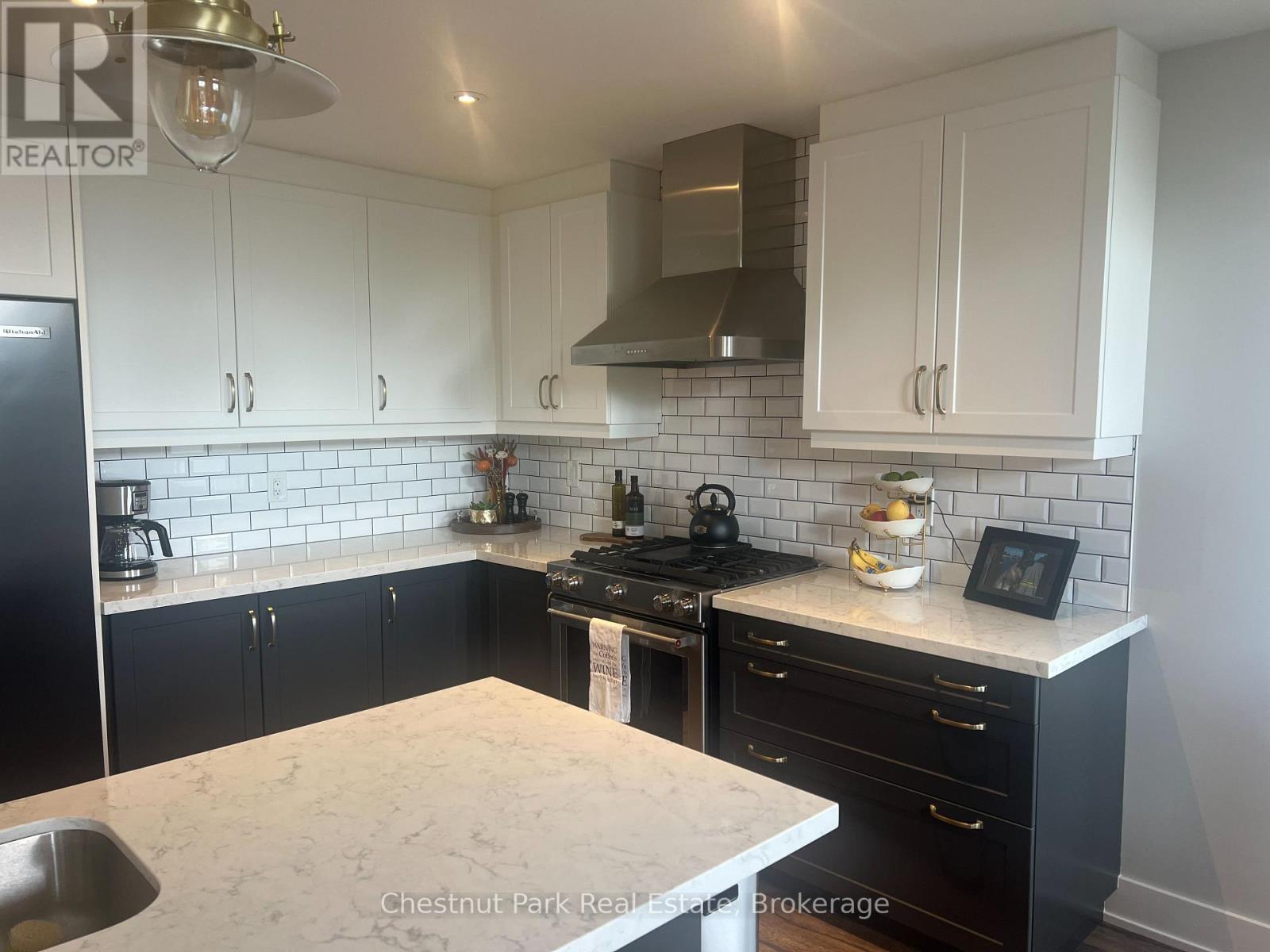 22 Kennedy Avenue, Collingwood, Ontario  L9Y 0Z5 - Photo 12 - S13719124