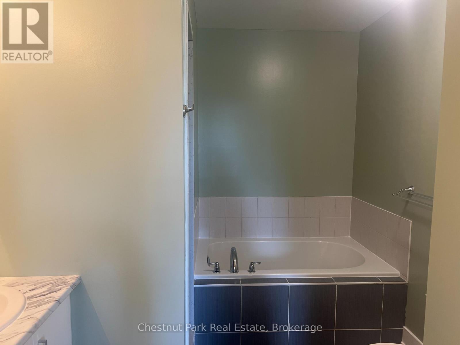 22 Kennedy Avenue, Collingwood, Ontario  L9Y 0Z5 - Photo 32 - S13719124