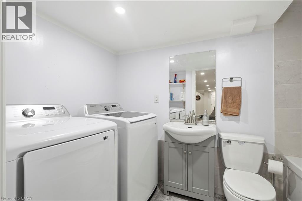 11 Wakefield Lane, Waterdown, Ontario  L8B 0M2 - Photo 26 - 40858844