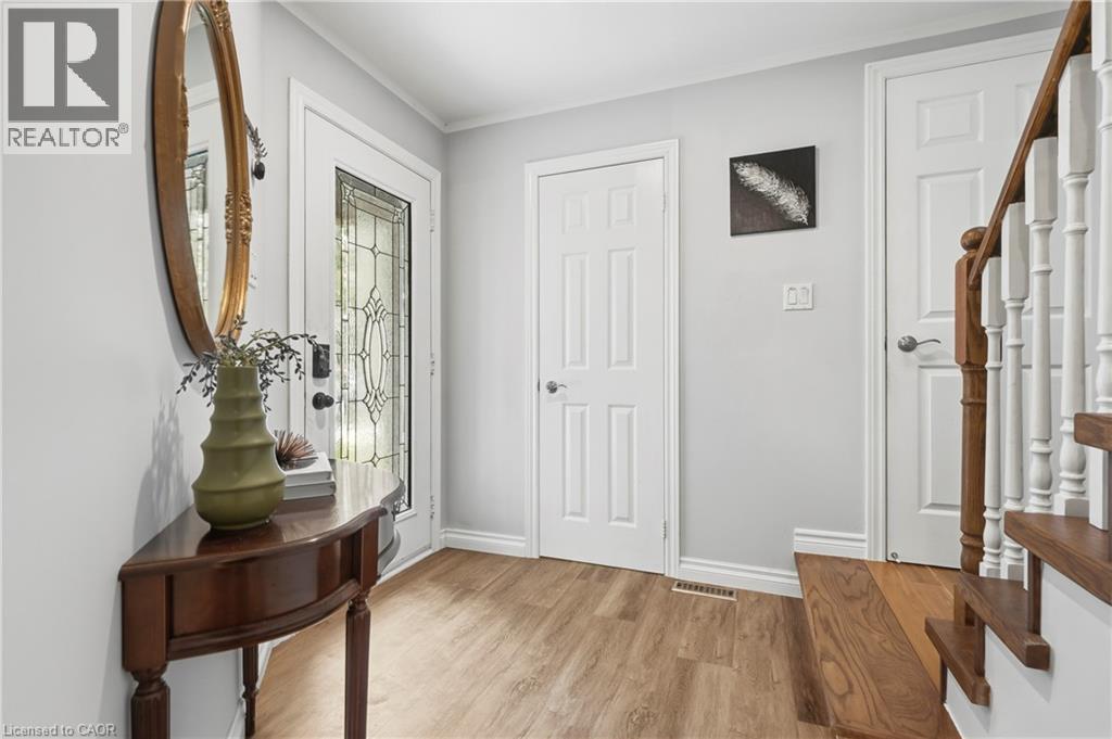 11 Wakefield Lane, Waterdown, Ontario  L8B 0M2 - Photo 4 - 40858844