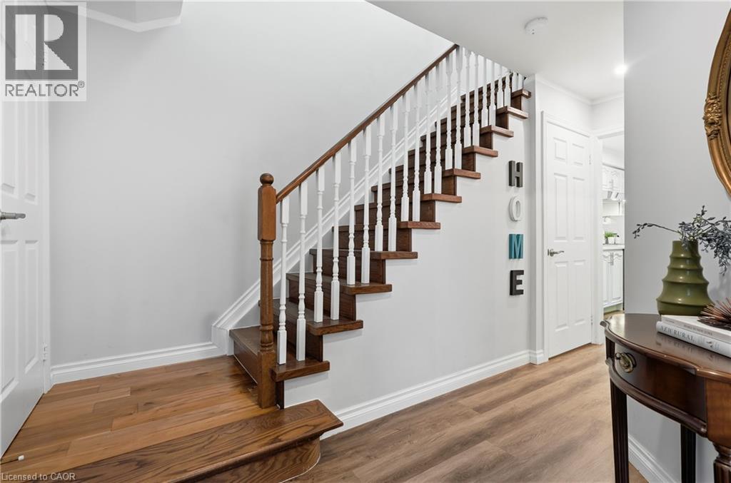 11 Wakefield Lane, Waterdown, Ontario  L8B 0M2 - Photo 5 - 40858844