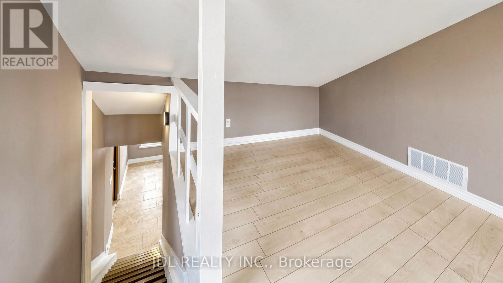 956 Lake Drive E, Georgina, Ontario  L0E 1L0 - Photo 14 - N13718982