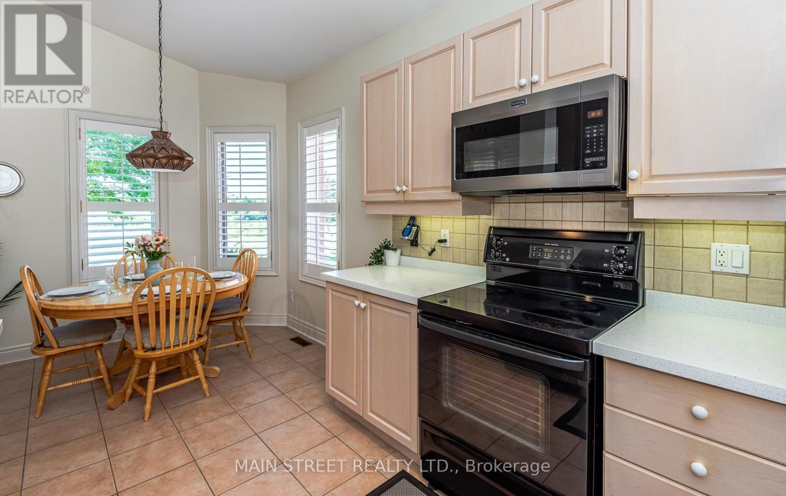 54 Couples Gallery, Whitchurch-Stouffville, Ontario  L4A 1M6 - Photo 18 - N13719040