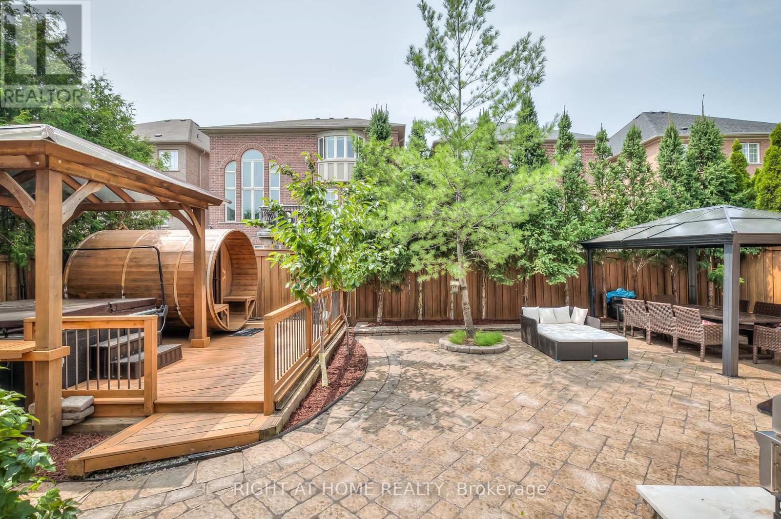 26 Little Natalie Court, Vaughan, Ontario  L6A 0J1 - Photo 10 - N13719044