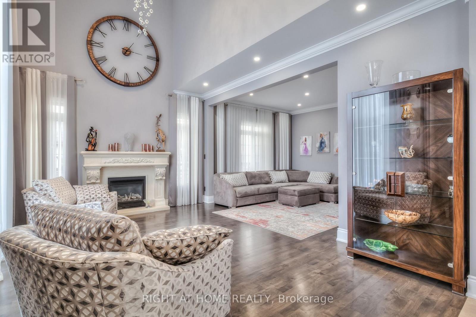 26 Little Natalie Court, Vaughan, Ontario  L6A 0J1 - Photo 3 - N13719044