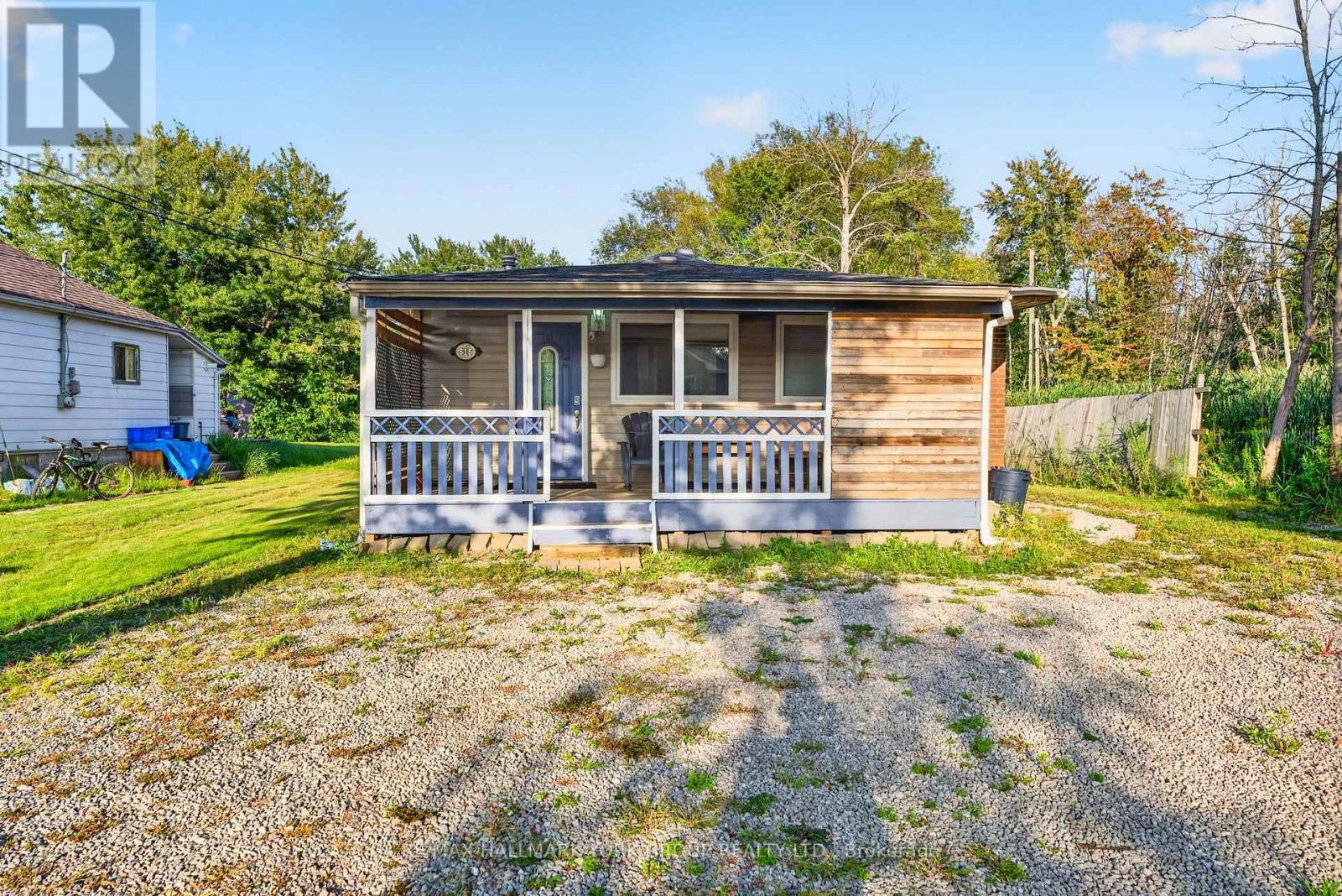 815 Lagoon Drive, Georgina, Ontario  L0E 1S0 - Photo 2 - N13719078