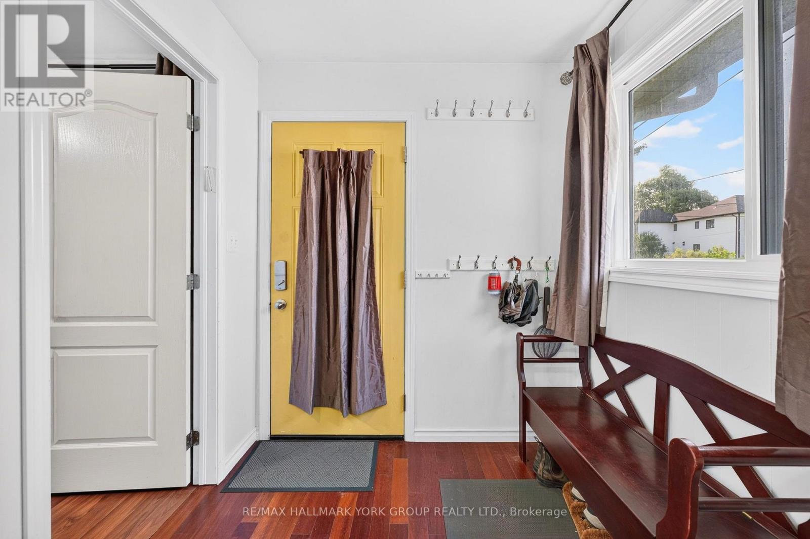 815 Lagoon Drive, Georgina, Ontario  L0E 1S0 - Photo 7 - N13719078