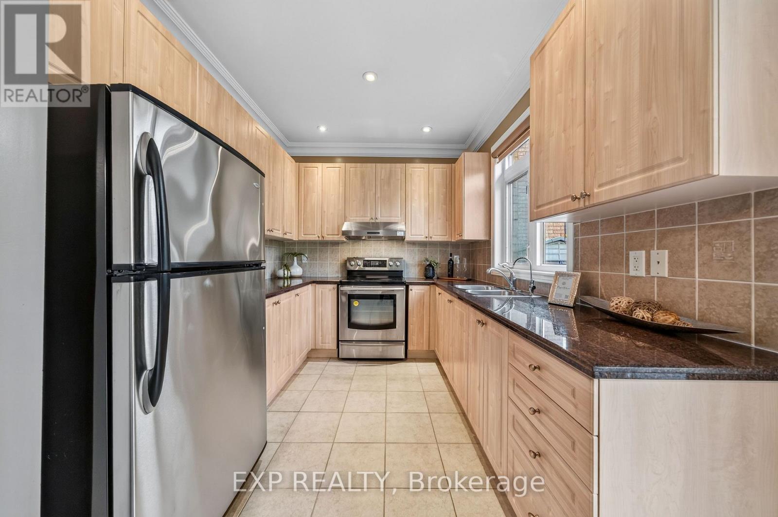 456 Summeridge Drive, Vaughan, Ontario  L4J 9H9 - Photo 11 - N13719172