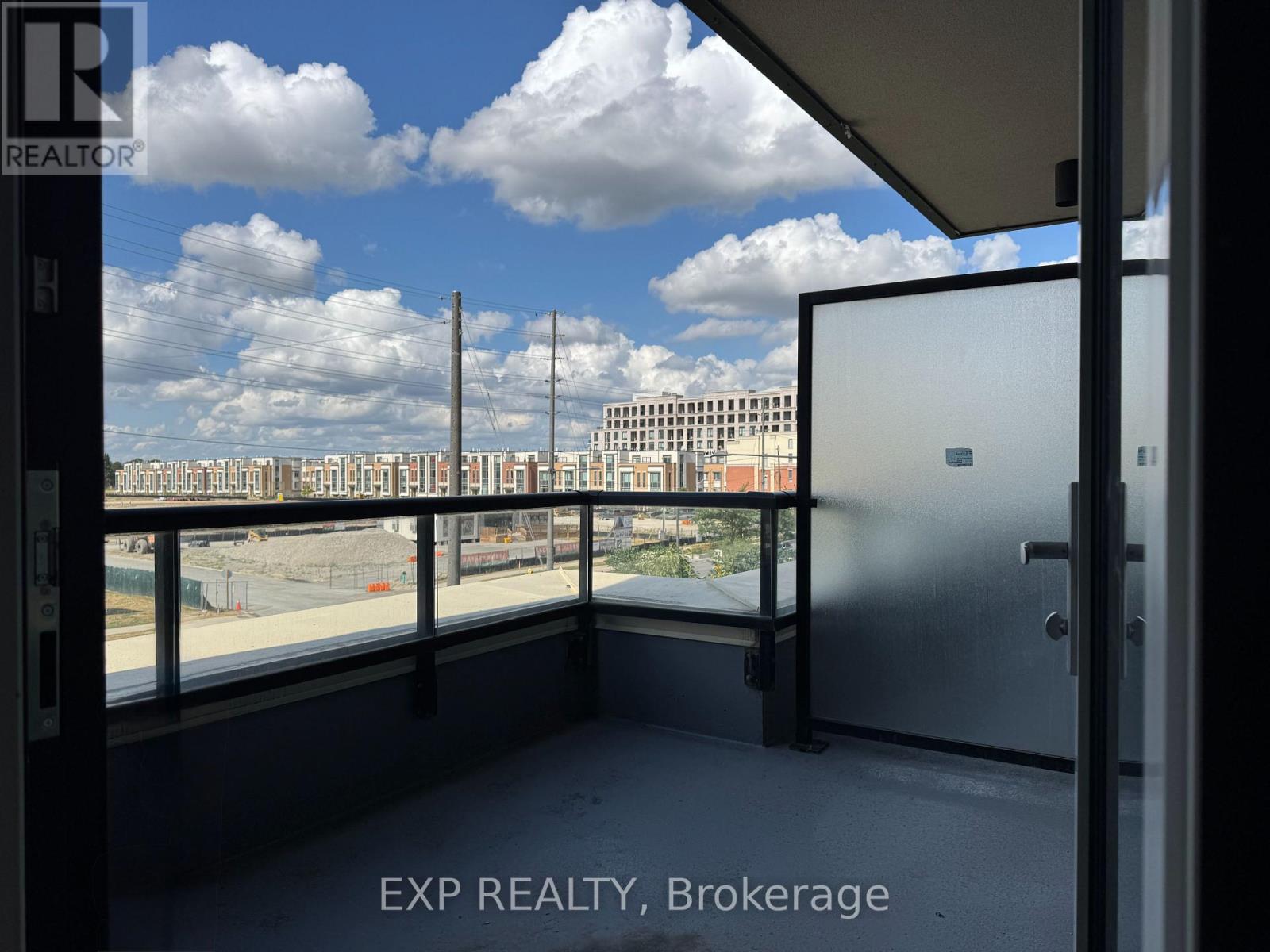 321 - 25 Water Walk Drive, Markham, Ontario  L6G 0G3 - Photo 11 - N13719180