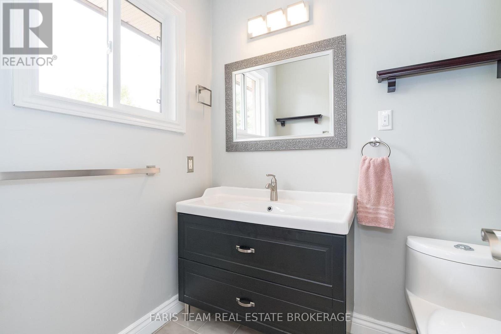 2032 Chantler Street, Innisfil, Ontario  L9S 1B5 - Photo 21 - N13719184