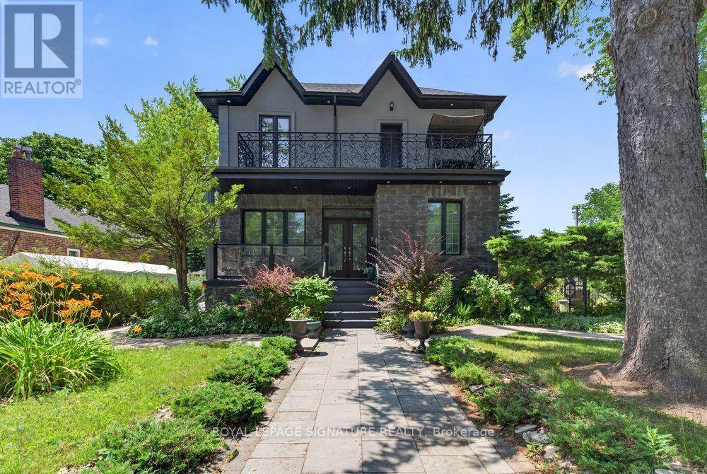 32 CLIFFCREST DRIVE, Toronto, Ontario