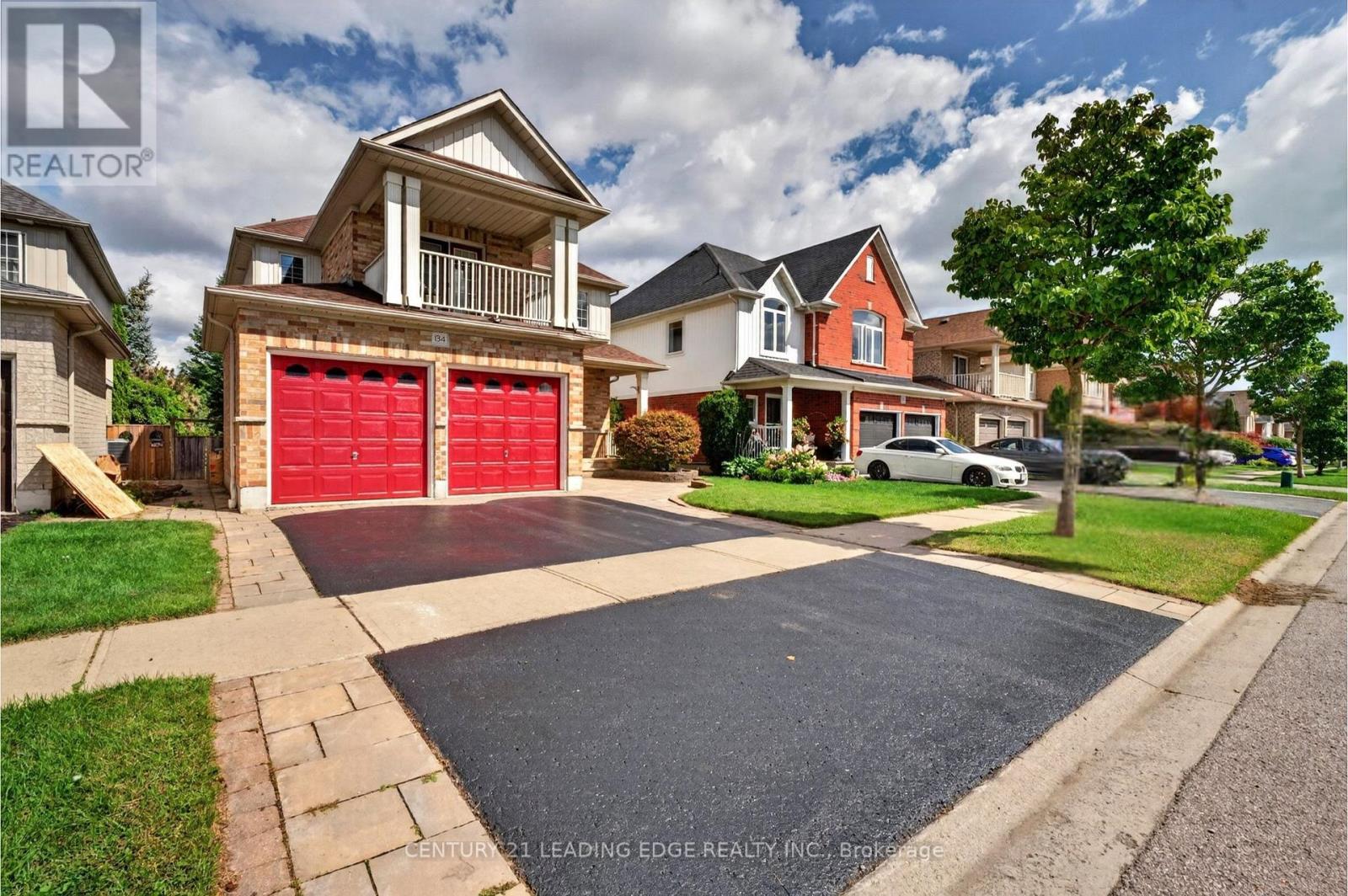 134 Toscana Drive, Whitby, Ontario  L1R 2Z9 - Photo 2 - E13718904