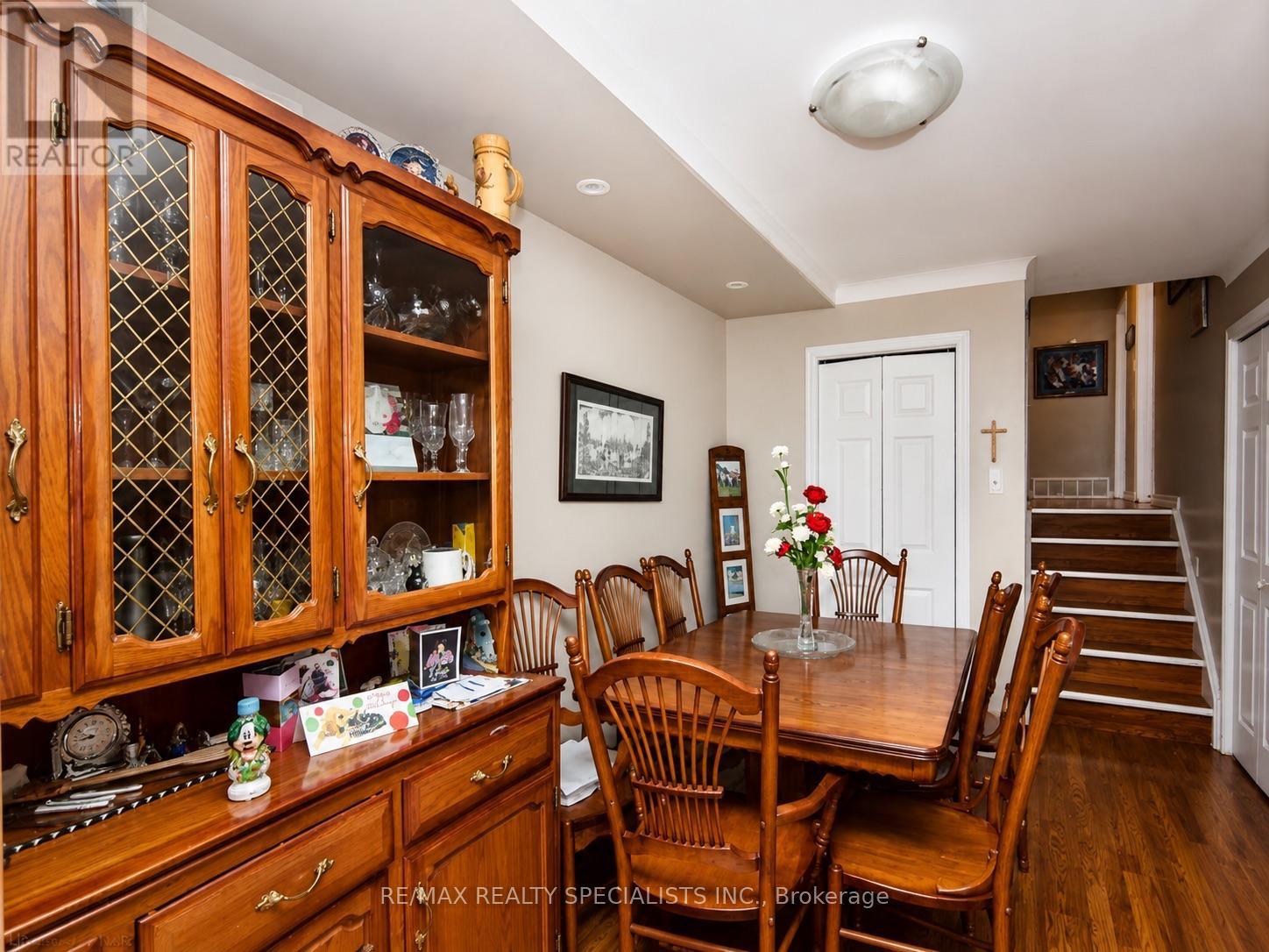 512 First Avenue, Welland, Ontario L3C 6A7 - Photo 6 - X13692164