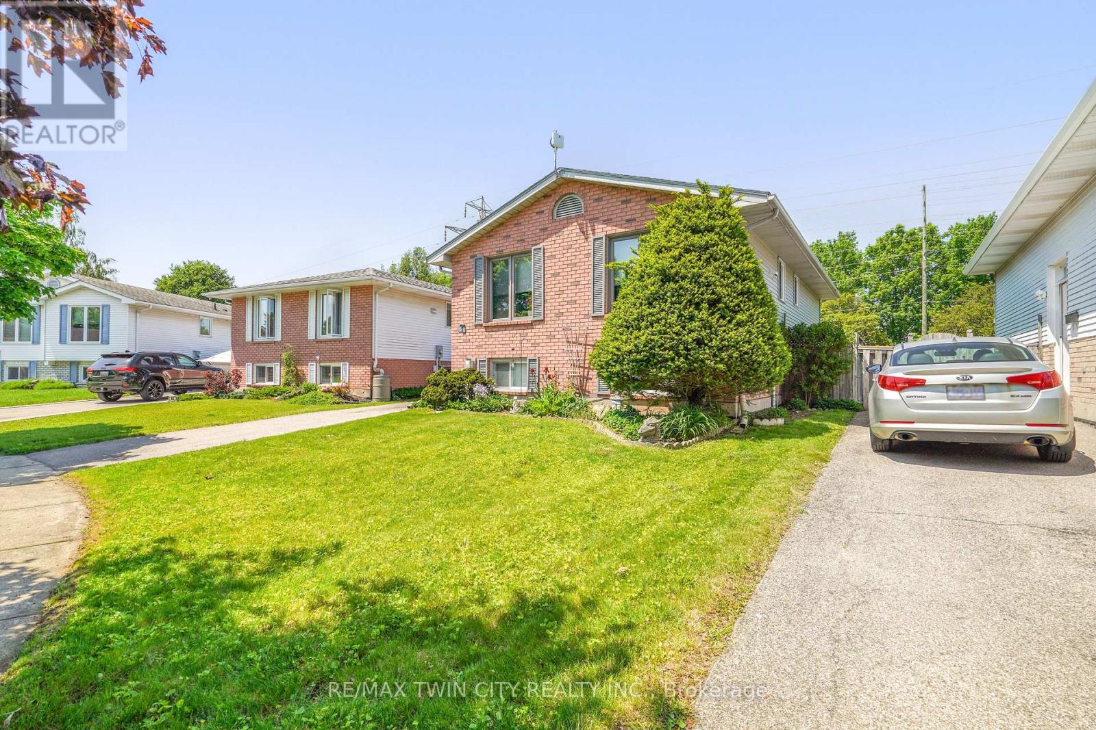 58 Arbor Drive, Brantford, Ontario  N3P 2A7 - Photo 3 - X13718316