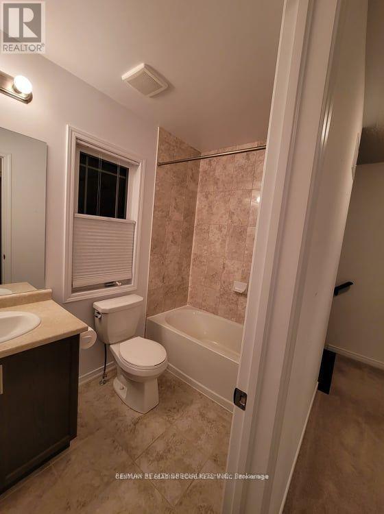 21 Franks Way, Barrie (Allandale), Ontario L4N 3J1 - Photo 10 - S13719012