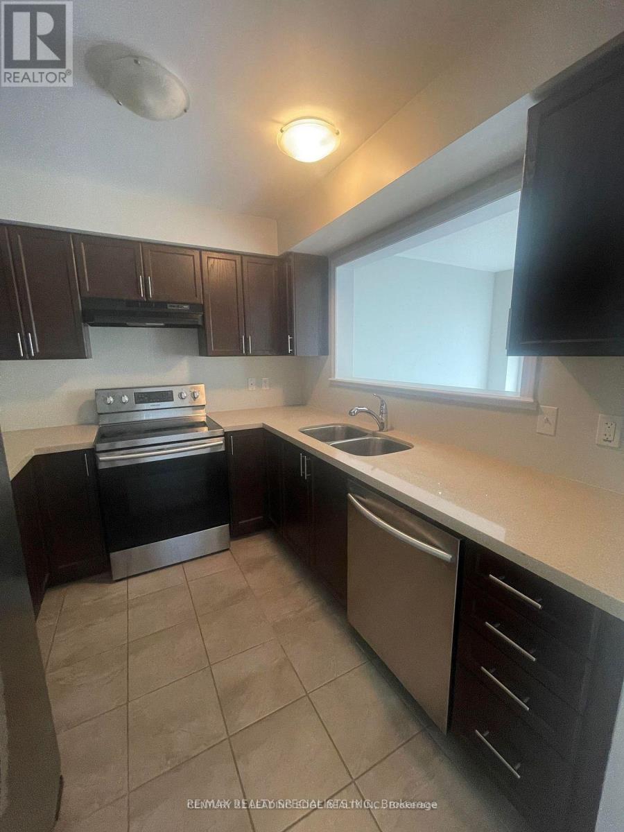 21 Franks Way, Barrie (Allandale), Ontario L4N 3J1 - Photo 4 - S13719012