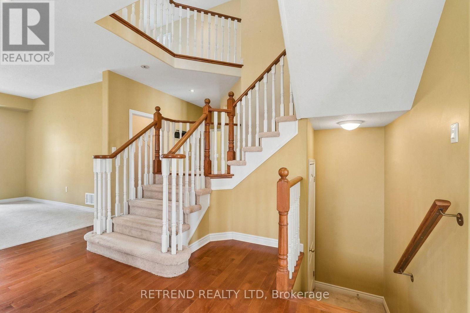 36 Sandringham Drive, Barrie (Innis-Shore), Ontario  L4N 0J9 - Photo 14 - S13719082