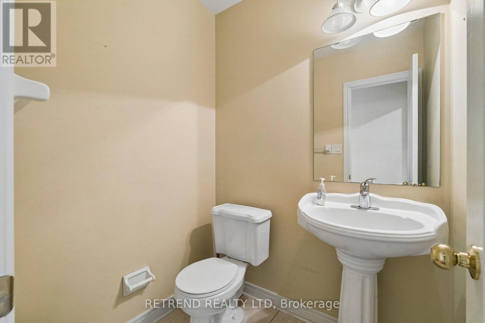 36 Sandringham Drive, Barrie (Innis-Shore), Ontario  L4N 0J9 - Photo 17 - S13719082