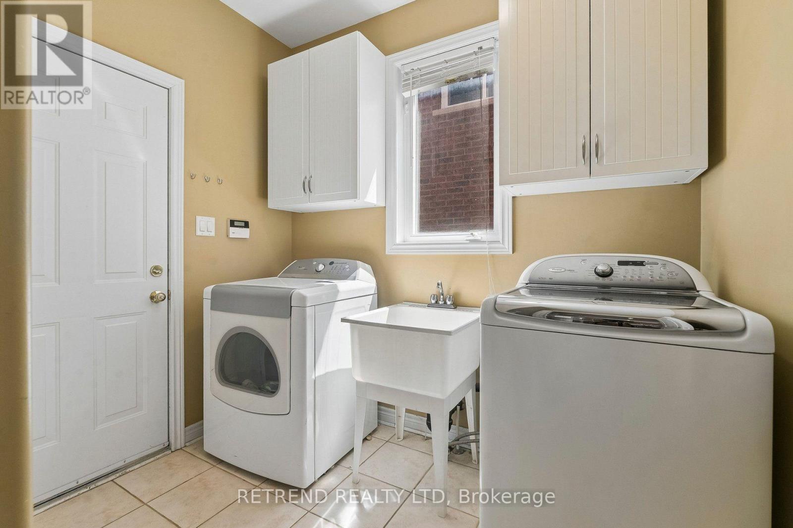 36 Sandringham Drive, Barrie (Innis-Shore), Ontario  L4N 0J9 - Photo 18 - S13719082