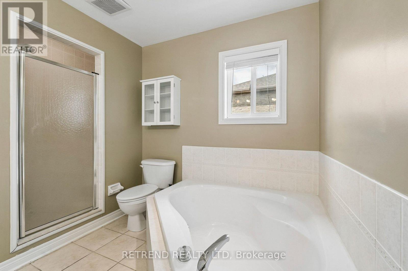 36 Sandringham Drive, Barrie (Innis-Shore), Ontario  L4N 0J9 - Photo 24 - S13719082