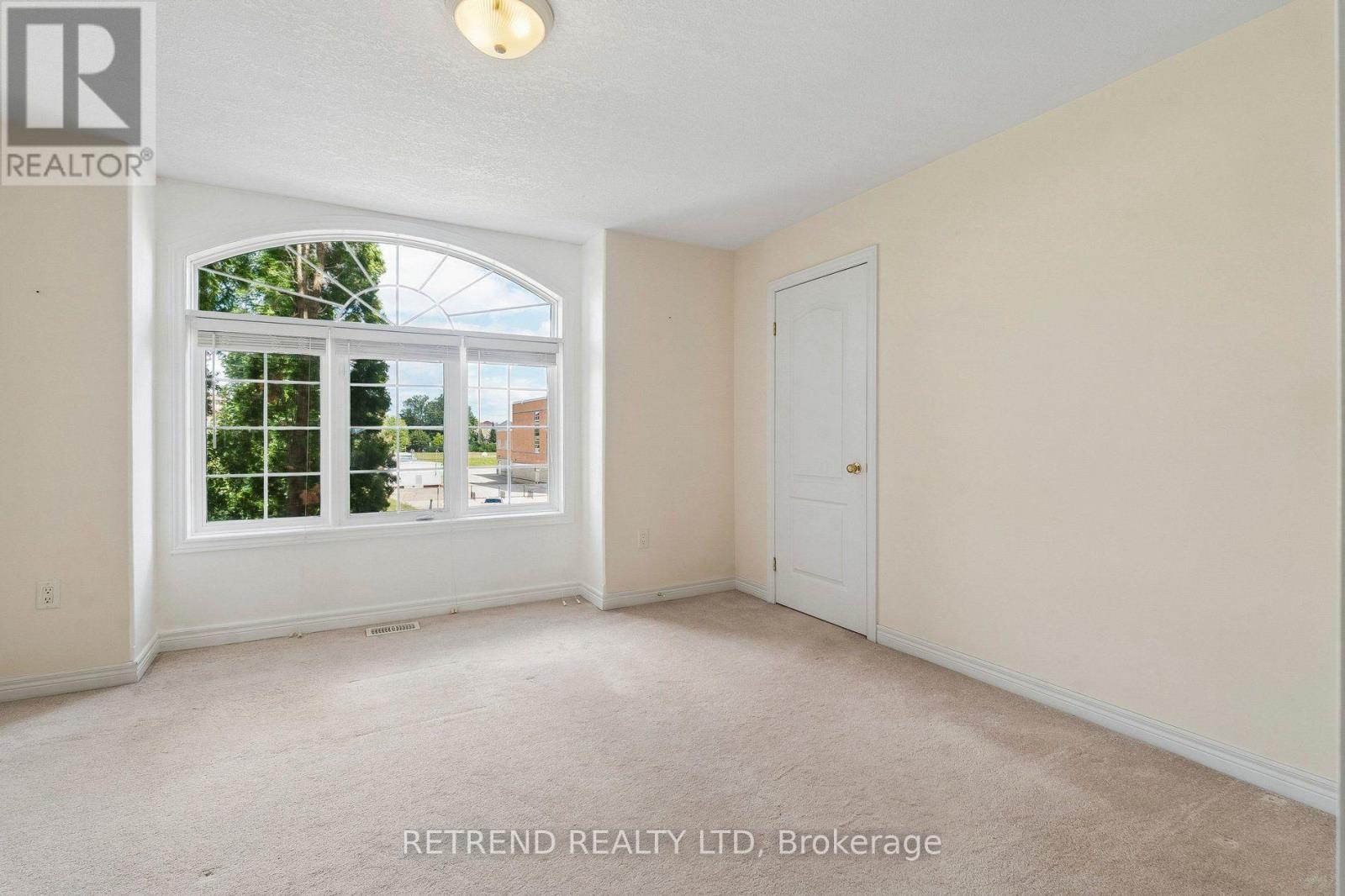 36 Sandringham Drive, Barrie (Innis-Shore), Ontario  L4N 0J9 - Photo 27 - S13719082