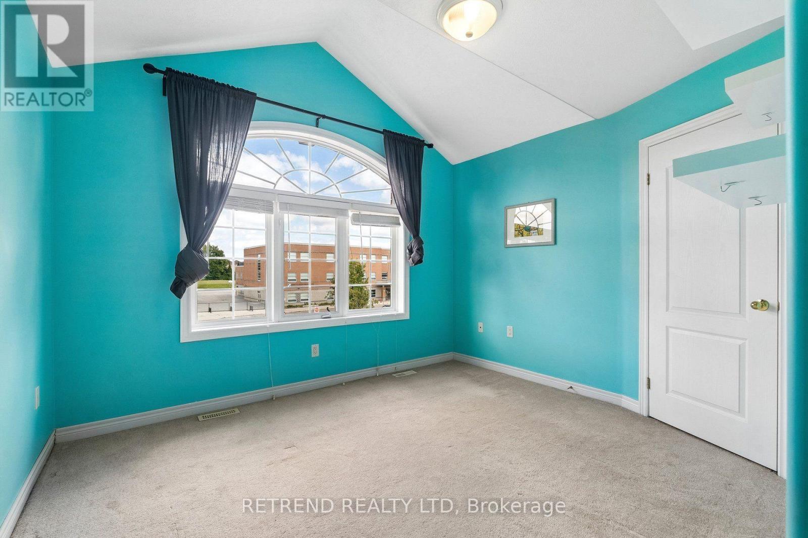 36 Sandringham Drive, Barrie (Innis-Shore), Ontario  L4N 0J9 - Photo 28 - S13719082